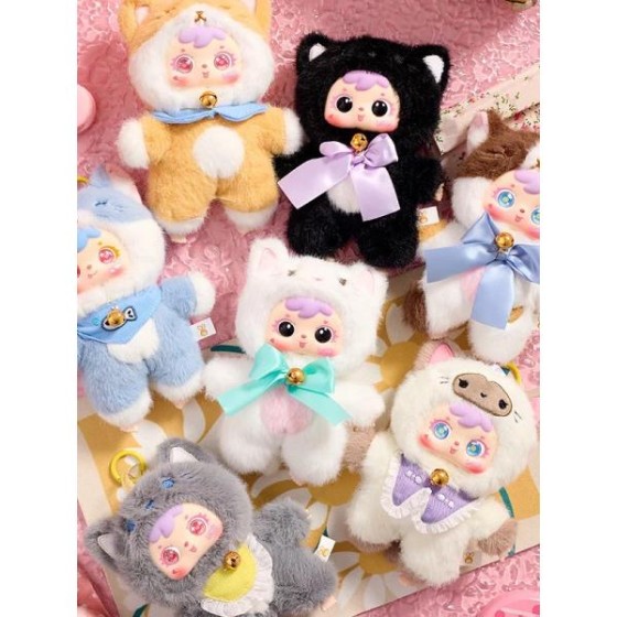 Samuel Little Cat Party plush pendant