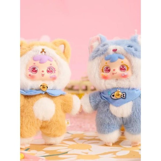 Samuel Little Cat Party plush pendant