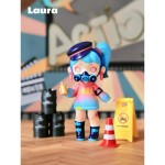 Laura-Full time trendsetter series