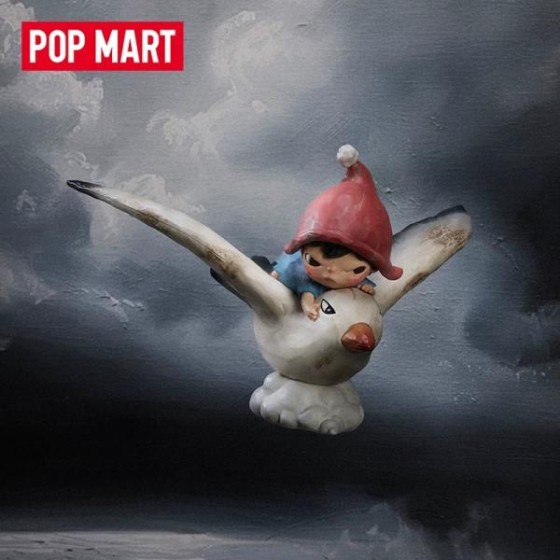 POPMART泡泡玛特Hirono云端手办飞鸟摆件
