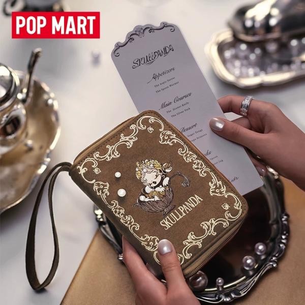 POPMART泡泡玛特SKULLPANDA餐桌系列护照夹收纳周边