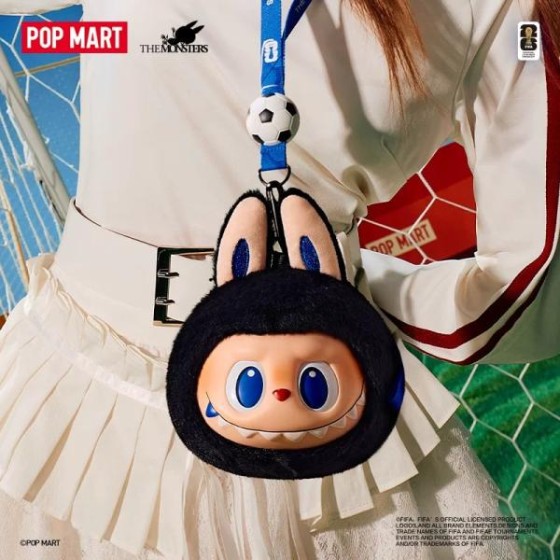 POPMART泡泡玛特THE MONSTERS × FIFA搪胶毛绒挂件labubu世界杯