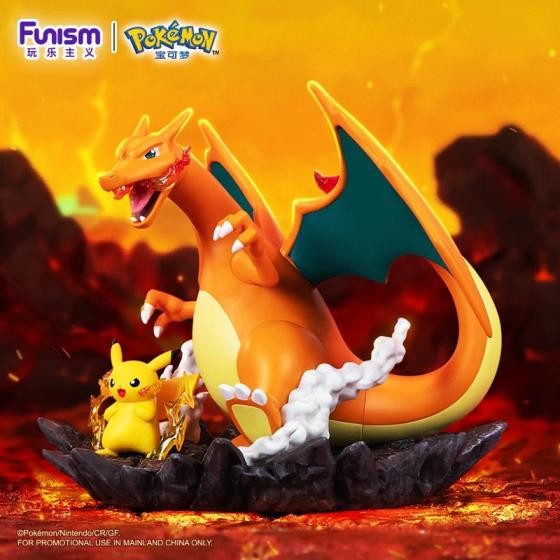 Pokemon Pikachu & Charizard Partner Figure