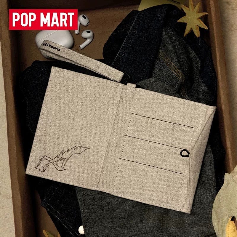 POP MART POPMART 泡泡玛特 Ono Hirono 雾中人系列布质护照套包周边